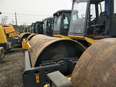 石獅二手壓路機(jī)市場 個(gè)人22噸震動(dòng)轉(zhuǎn)讓與更新方案
